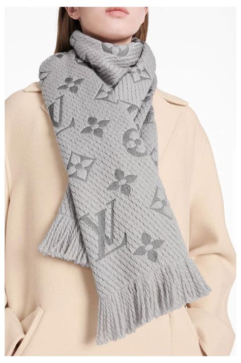 louis vuitton schal grau|louis vuitton shawls outlet.